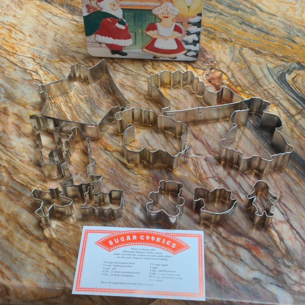 WILLIAMS SONOMA Santa's Cookie Workshop Cookie Cutters In Tin